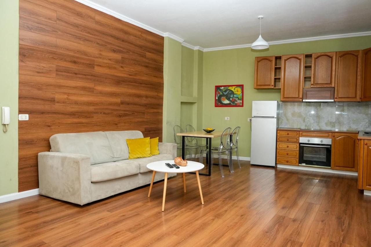 Cozy Apartment In The Heart Of Tirana ! Extérieur photo