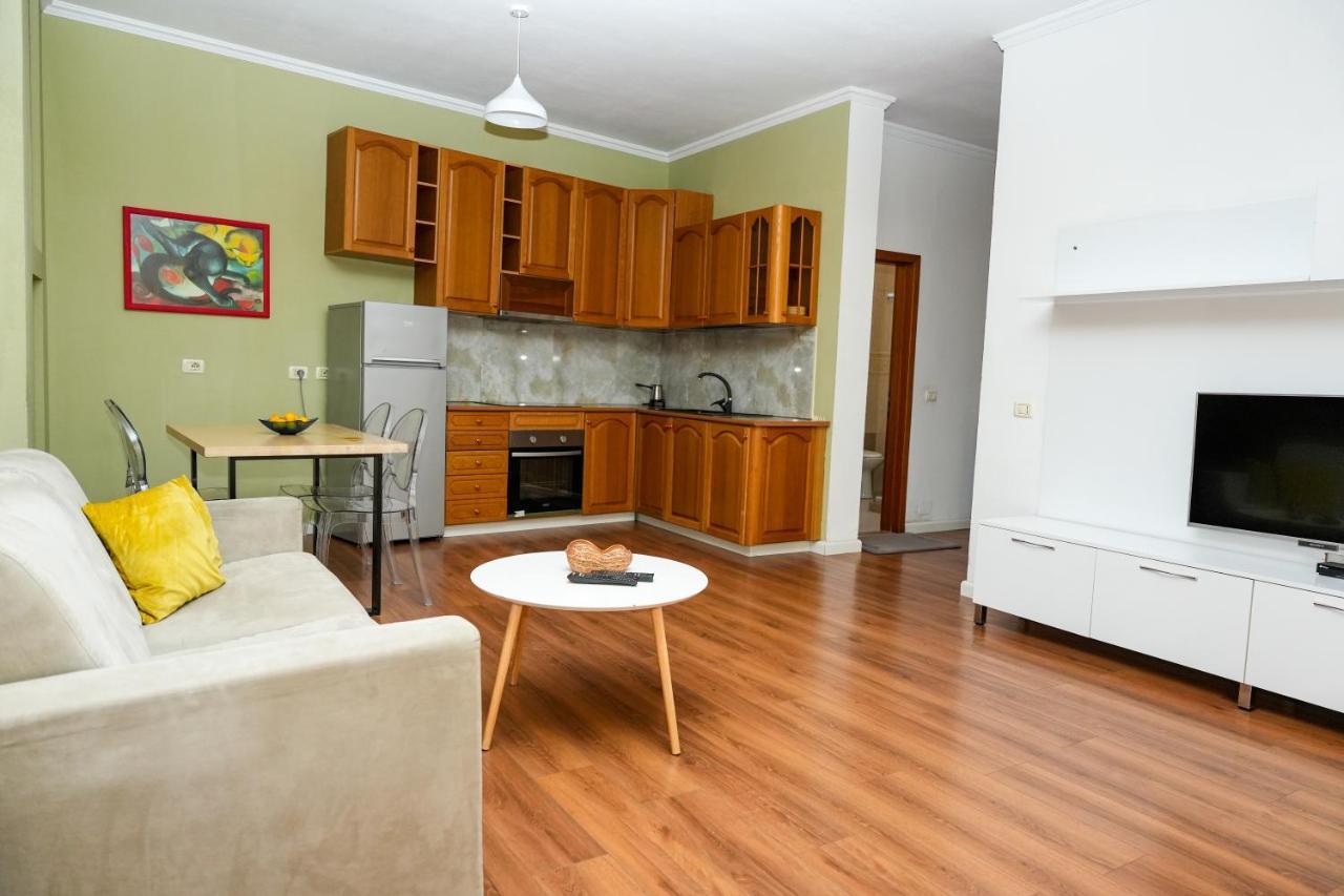 Cozy Apartment In The Heart Of Tirana ! Extérieur photo