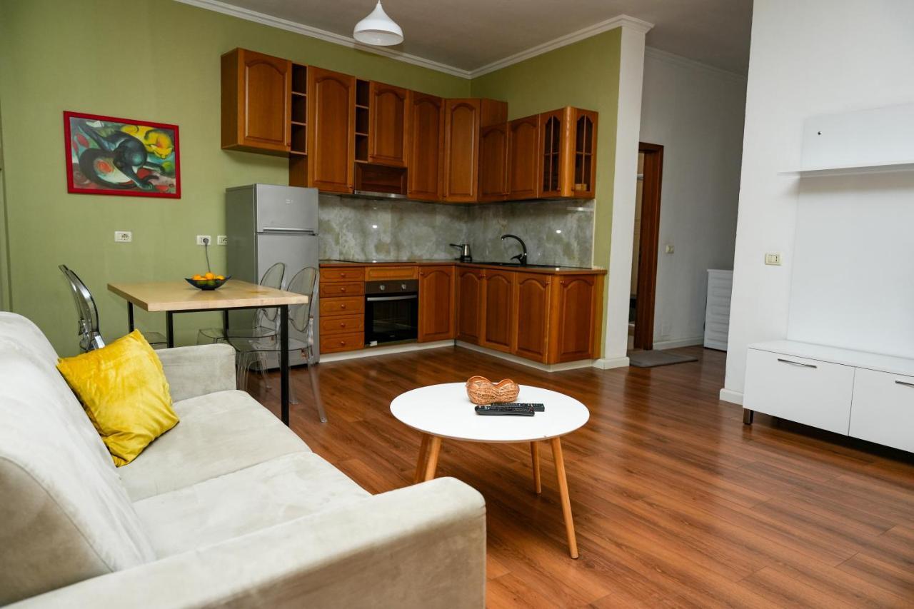 Cozy Apartment In The Heart Of Tirana ! Extérieur photo