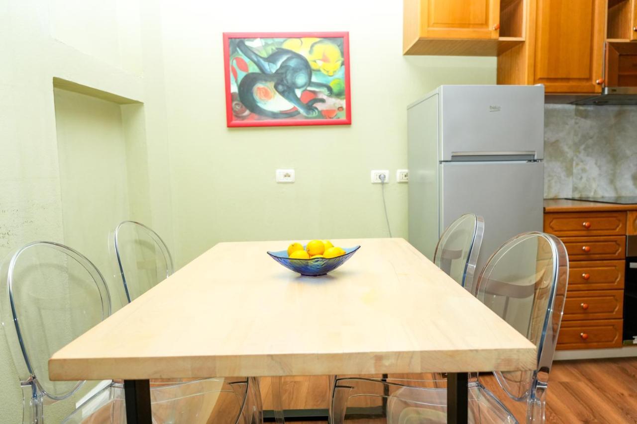 Cozy Apartment In The Heart Of Tirana ! Extérieur photo